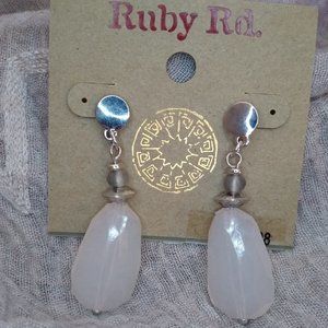 Earrings | Pink Stone